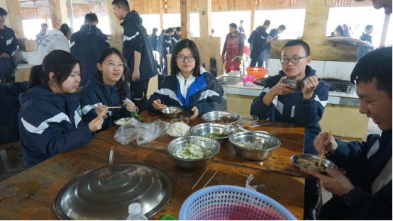 特辑(五)正青春何远不届，展芳华壮志凌云728.png