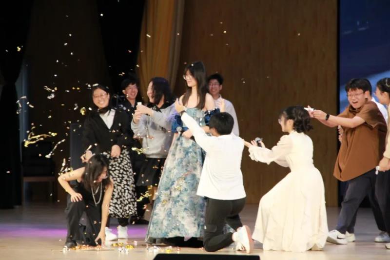 高二1.jpg